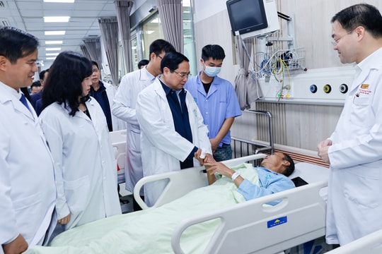 Thủ tướng: Không để mất cơ hội cuối cùng của người bệnh