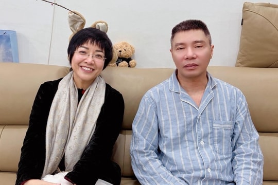 Thảo Vân đưa con trai tới thăm Công Lý