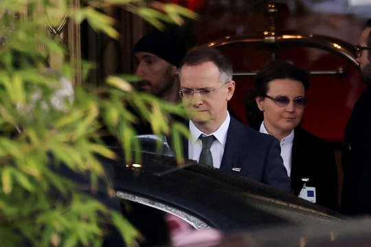 Hòa đàm Nga-Ukraine kết thúc chóng vánh, Tổng thống Zelensky nói Nga 'câu giờ'