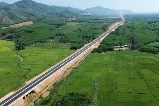 Kỳ tích hạ tầng tạo đà cất cánh