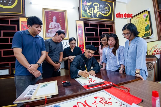 Võ Dương - Người ‘thổi hồn’ cho thư pháp Việt