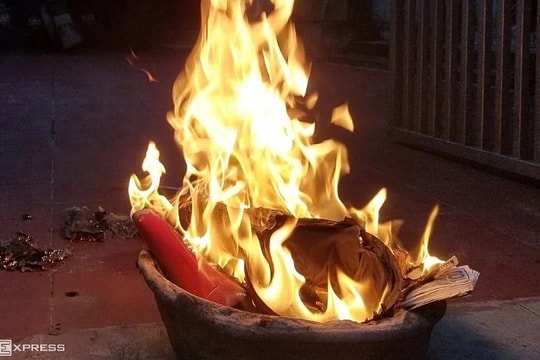 Ngày, giờ đẹp làm lễ hóa vàng năm Bính Ngọ 2026