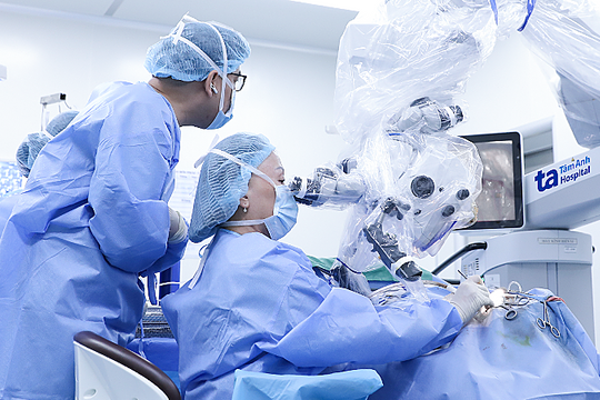 Đón Tết xa nhà, một mình chữa ung thư