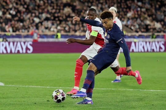 PSG thắng ngược dù bị dẫn hai bàn ở Champions League