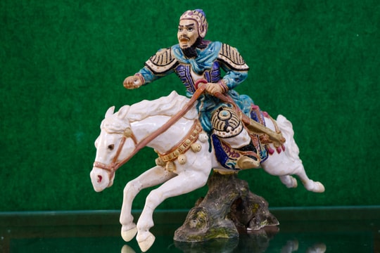 Linh vật ngựa trong gốm xưa Nam Bộ