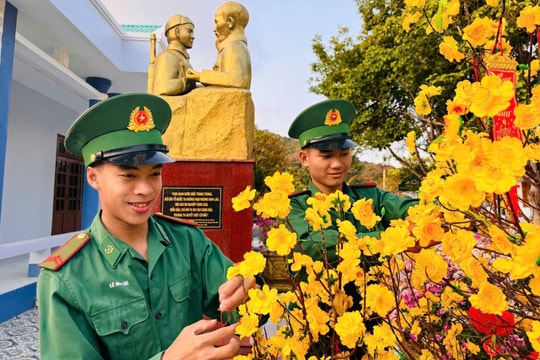 Sắc xuân trên đảo tiền tiêu Hòn Khoai