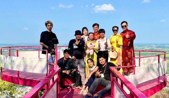 Cáp treo núi Sam tung ra gói khuyến mãi hấp dẫn