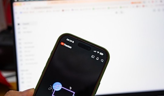 Trang chủ YouTube bất ngờ trống trơn, không hiện video trong ngày Mùng 2 Tết