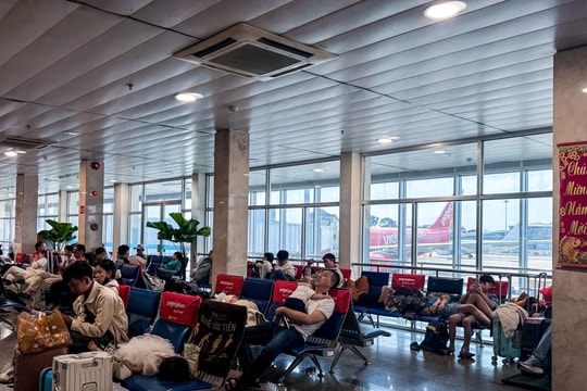 Mùng 3 Tết, sân bay Tân Sơn Nhất dự kiến đón 151.000 hành khách đi lại