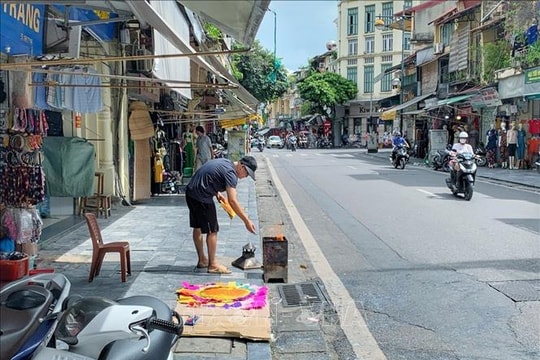 Tết Nguyên đán 2026: Ý nghĩa Lễ hóa vàng ngày Tết