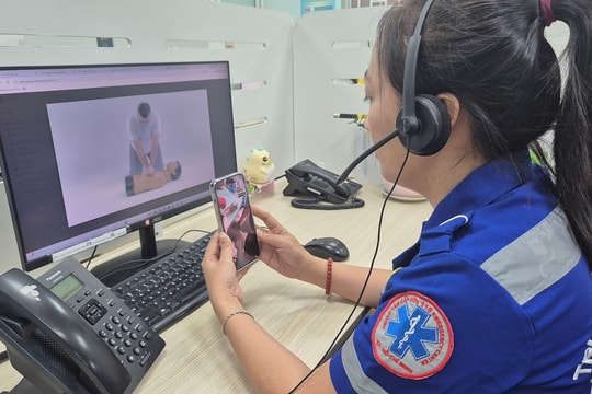 Tổng đài viên 115 và những cuộc gọi hoảng loạn ngày Tết