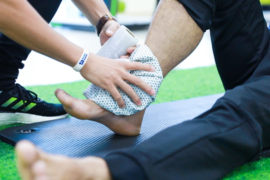 Cách giảm đau do gout cấp trong ngày Tết