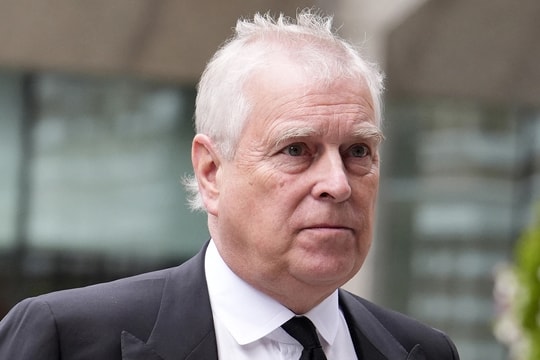 Cảnh sát Anh 'bắt giữ em trai Vua Charles'