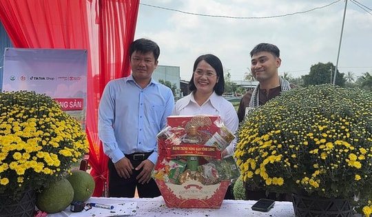 Một năm bận rộn của nhiều lãnh đạo trên sóng livestream bán hàng