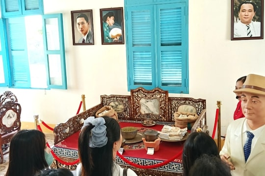 Nhà công tử Bạc Liêu đón nhiều du khách đến "xông đất" đầu năm