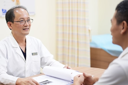 Rượu bia làm tăng nguy cơ trào ngược dạ dày thế nào