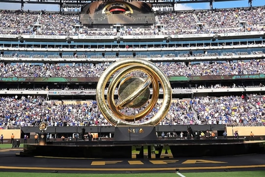 FIFA nợ các CLB gần 250 triệu USD từ Club World Cup