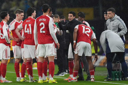 Arsenal có thể chia tay Arteta nếu không vô địch Ngoại hạng Anh