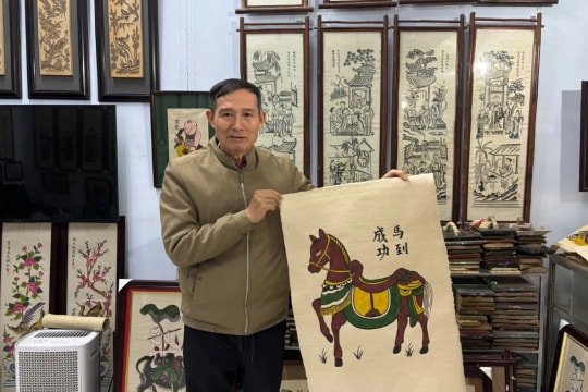 Người giữ lửa làng tranh Đông Hồ