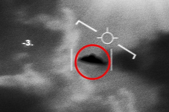 Ông Trump yêu cầu công bố tài liệu về người ngoài hành tinh