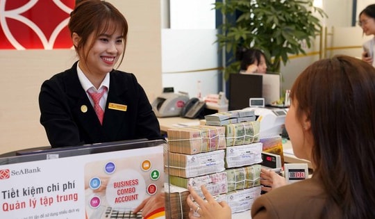 Sau Tết, loạt ngân hàng, doanh nghiệp rầm rộ lì xì đầu năm