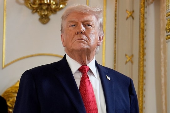 Ông Trump chính thức tuyên bố dừng chương trình thuế bị Tòa án Tối cao bác bỏ