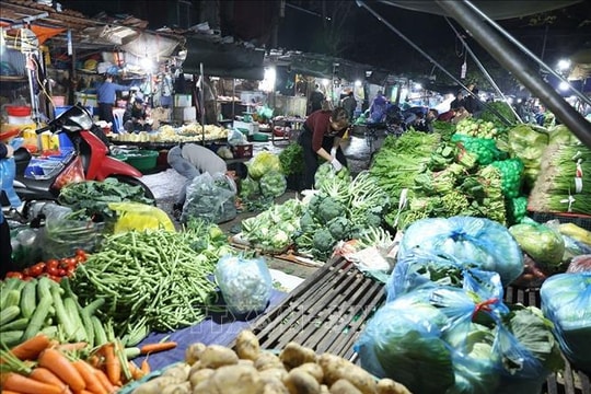 Thị trường ngày mùng 5 Tết: Không để phát sinh điểm nóng giá cả