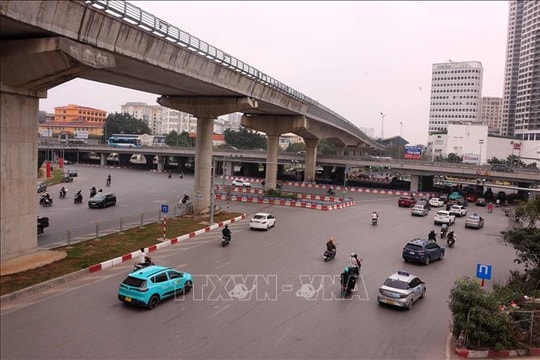 Giao thông Thủ đô Hà Nội thông thoáng trong ngày mùng 5 Tết