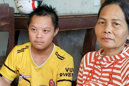 Gia cảnh thương tâm của người mẹ bệnh nặng nuôi con trai mắc hội chứng Down