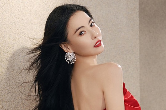 Trương Bá Chi cho nhân viên nghỉ Tết một tháng