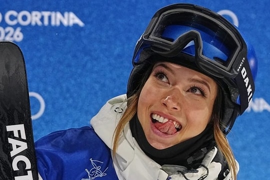 'Công chúa tuyết' Eileen Gu: 'Tôi giống bao cát của chính trị Mỹ'