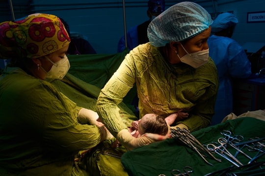 Bộ trưởng Cuba cảnh báo về nguy cơ khủng hoảng y tế