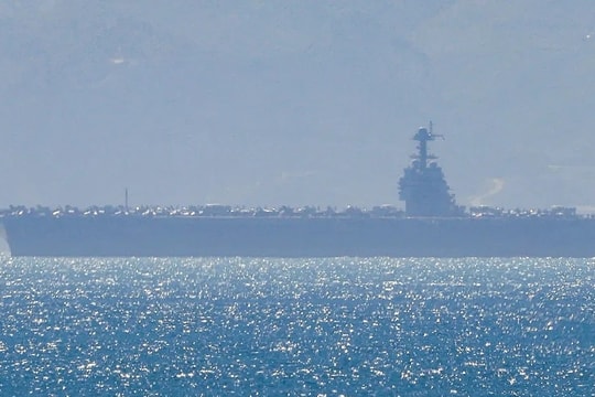 Tàu sân bay thứ hai của Mỹ đến gần Iran