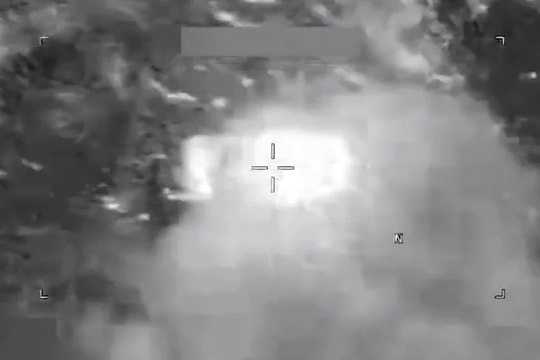 Quân đội Mỹ bắn nổ 'xuồng ma túy' ở Thái Bình Dương