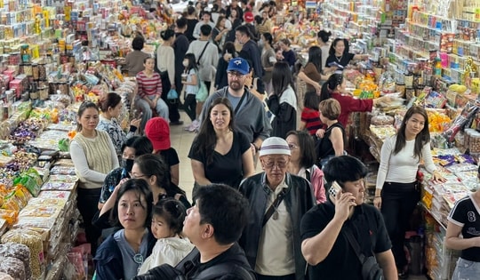 Điều đặc biệt ở ngôi chợ độc đáo nhất Việt Nam