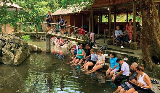 Làng cổ Việt Hải - viên ngọc xanh giữa lòng Vườn quốc gia Cát Bà