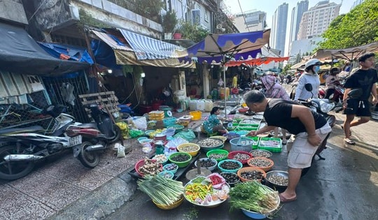 Hải sản giá vẫn cao sau Tết