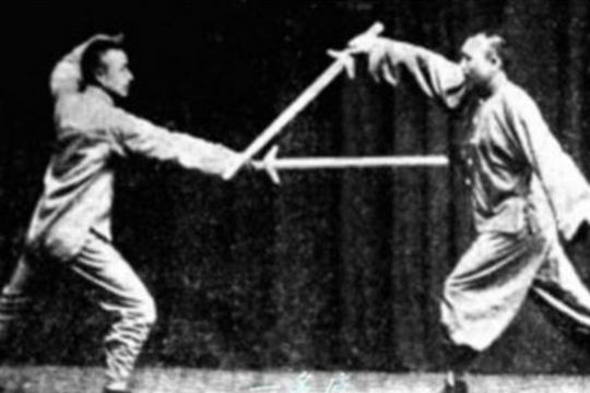 'Kiếm tiên' Võ Đang rút kiếm nhanh như chớp, dùng độc chiêu hiểm hơn cả súng