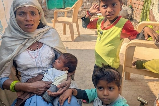 Bí ẩn 'cơn sốt chớp nhoáng' cướp sinh mạng nhiều trẻ Ấn Độ