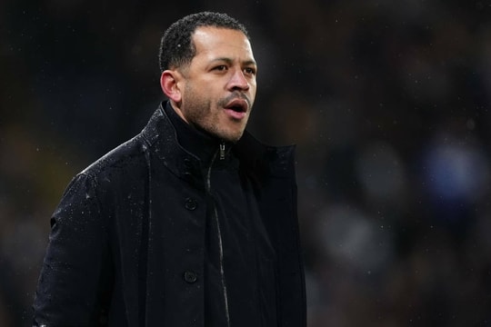 HLV Chelsea nổi giận vì học trò kèm nhầm người