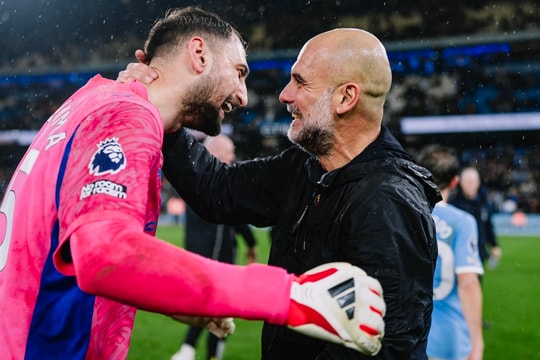 Guardiola muốn Man City gạt áp lực đua vô địch