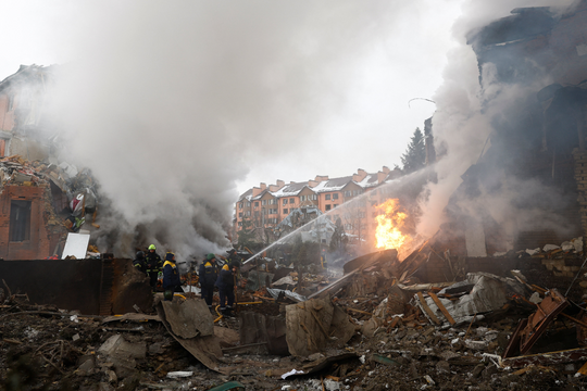 Kiev rung chuyển sau loạt tên lửa Zircon, Iskander-M của Nga