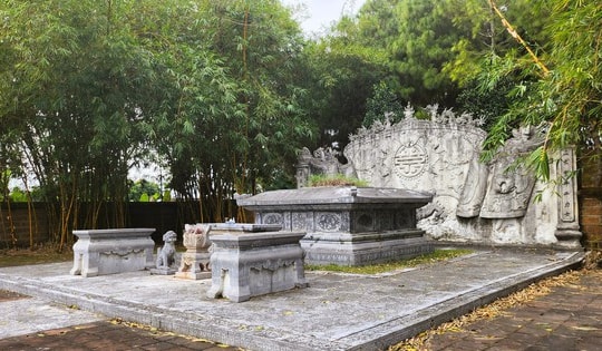 Nơi an nghỉ của vị vua "hồi hương" sau 46 năm ở Thanh Hóa