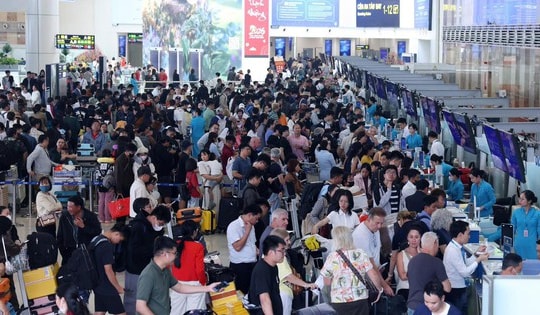 Nội Bài lập kỷ lục trong ngày cuối kỳ nghỉ Tết