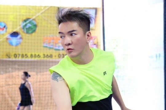 Đàm Vĩnh Hưng xin lỗi