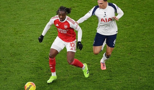 Lịch thi đấu bóng đá hôm nay ngày 22/2 - 23/2: Tottenham đại chiến Arsenal