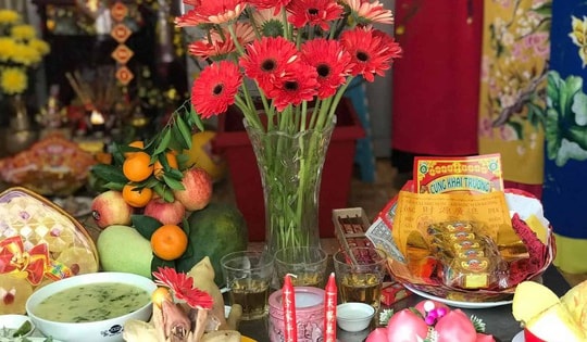 Văn khấn khai xuân, mở hàng hút tài lộc năm 2026 Bính Ngọ