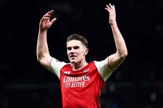 Kết quả Tottenham vs Arsenal: Eze, Gyokeres thay phiên tỏa sáng