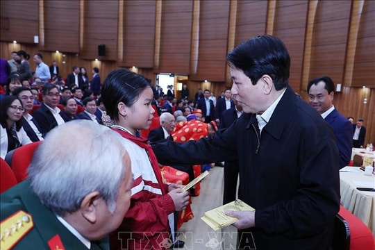 Chủ tịch nước Lương Cường thăm chúc Tết Đảng bộ, chính quyền, nhân dân tỉnh Lào Cai