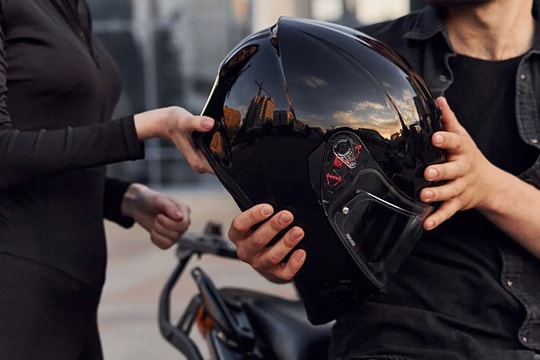 Nam sinh bị nhồi máu cơ tim vì quá phấn khích khi chở người đẹp